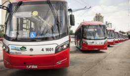 TrÃ³lebus Volksbus comeÃ§am a operar em SÃ£o Paulo